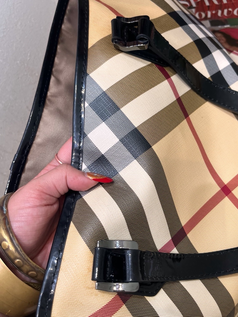 “Nickie” Plaid Tote Bag with Black Trim - Beige - Picture 6 of 13